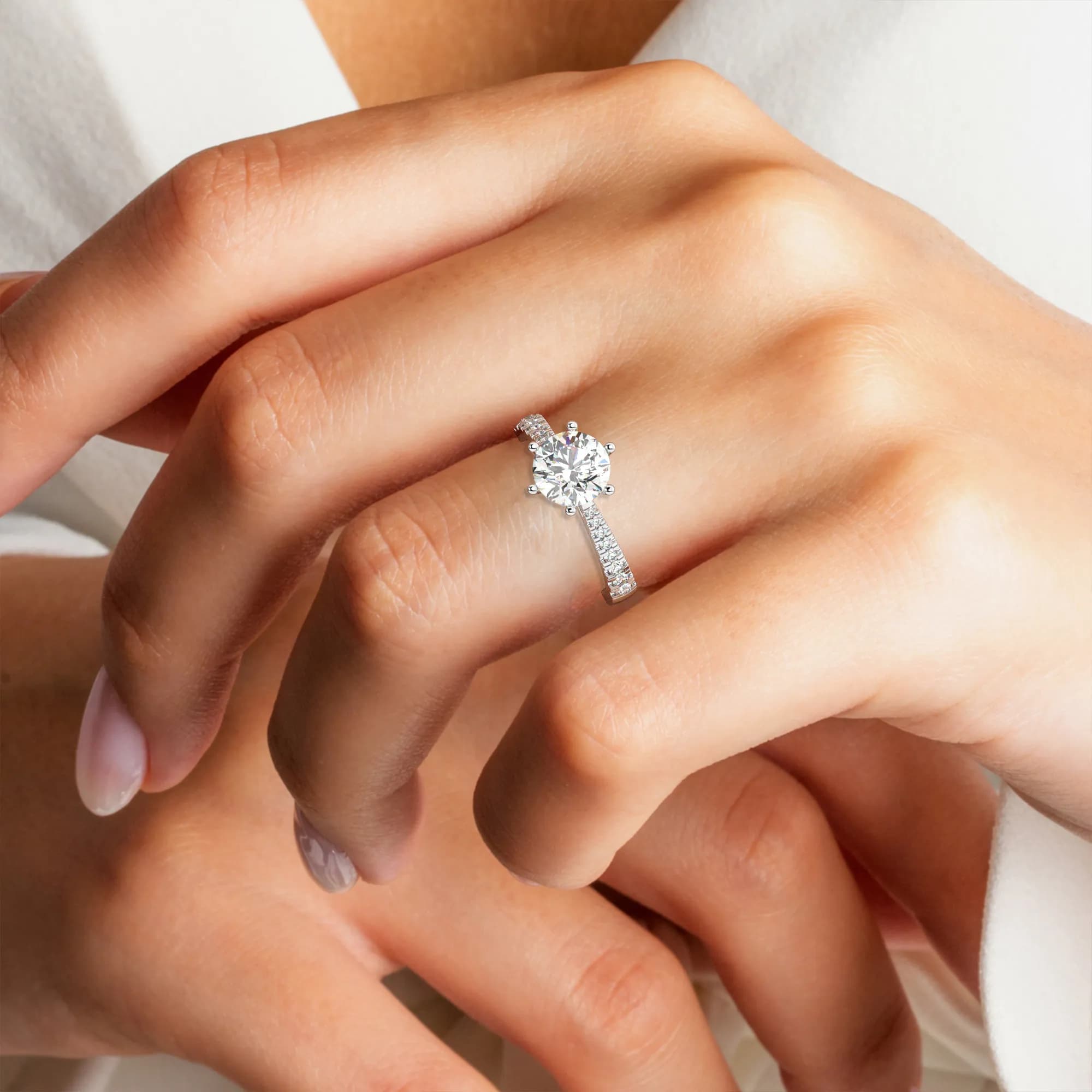 Lab Grown Engagement Ring in White Gold (Round)
